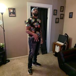 Meet your Posher, Eli